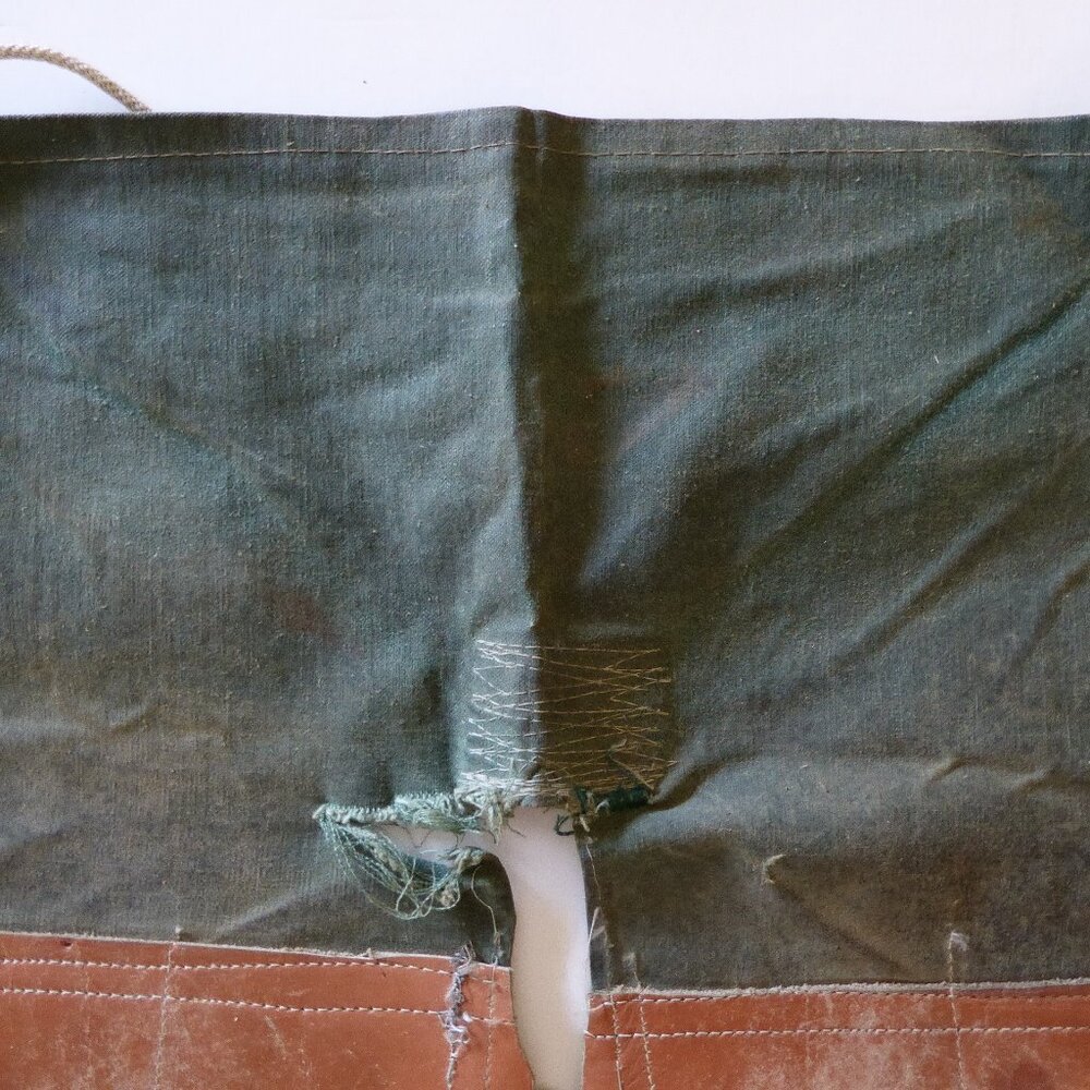 VINTAGE LEATHER CANVAS HAY CARTING WORKING COWBOY FARMER CHAPS (PRE-OWNED) - Picture 2 of 15